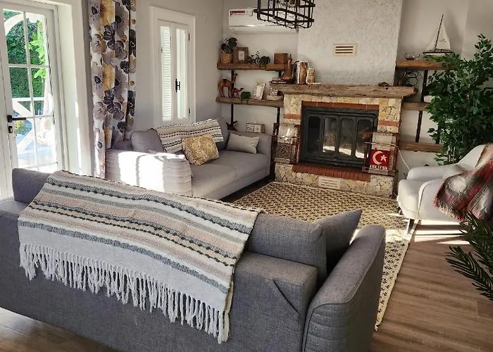 Kayi Kottage In Peaceful Calis Few Minutes From Calis Sunny Vakantiehuis